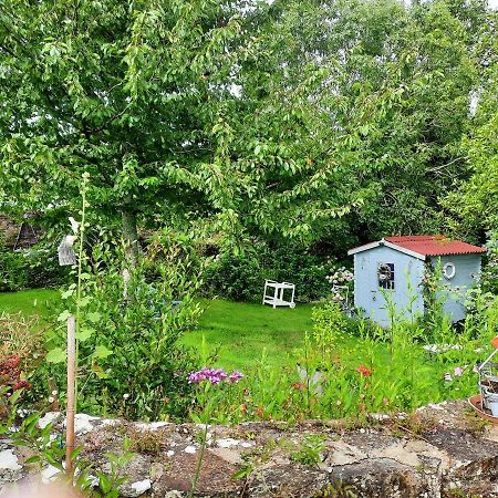 Maison Accueillante A Cleden-Cap-Sizun Avec Jardin Clos Экстерьер фото