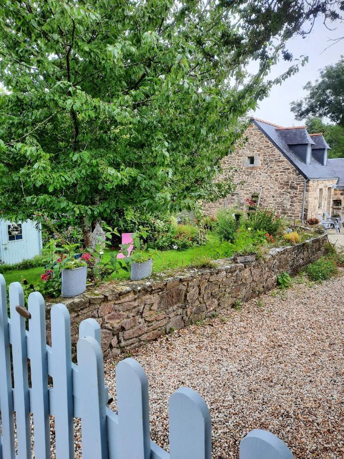 Maison Accueillante A Cleden-Cap-Sizun Avec Jardin Clos Экстерьер фото